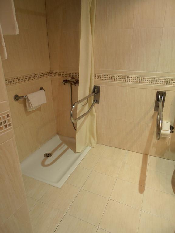 Hostal Virgen De La Encina Ponferrada Szoba fotó