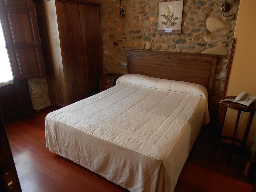 Hostal Virgen De La Encina Ponferrada Szoba fotó